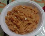 A picture of step 4 of Moong dal halwa.