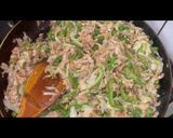 A picture of step 4 of Chinese Spring Rolls.