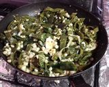 Foto del paso 4 de la receta: Pechugas con rajas a la crema