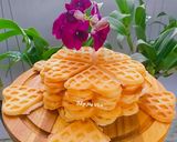 Hình bước làm 3 của món Bánh Kẹp Truyền Thống Miền Tây Hình Trái Tim
