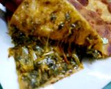 A picture of step 4 of Palak Methi ka Cheesy paratha.
