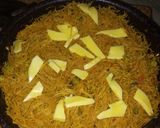 A picture of step 1 of Bombino pulao.