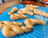 Foto langkah ke 2 dari resep Donat Korea kkwabaegi.