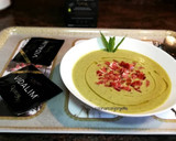 Foto del paso 8 de la receta: Crema de habas y guisantes frescos de la huerta