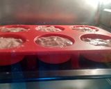 Foto del paso 3 de la receta: Muffins de yogurt y frutillas- horno eléctrico