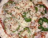 A picture of step 7 of Chicken tikka pizza without oven.