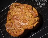 A picture of step 17 of Potatoe swirl bread/burger.