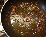 Foto del paso 6 de la receta: Chuleta de Cerdo con Tallarines y acompañada de Tomate al Comino