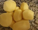 Foto del paso 1 de la receta: Tortilla de patatas con cebolla y pimiento verde