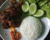 Foto langkah ke 8 dari resep 287. Bebek Bumbu Hitam Ala Madura.