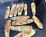 Une image de l'étape 5 de Courgettes grillées aux épices zaatar et piment d’espelette.