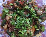A picture of step 4 of Bhindi do pyaaza.