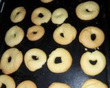 Foto del paso 5 de la receta: Galletitas de vainilla en manga con glasé de chocolate