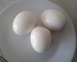 Foto del paso 3 de la receta: Huevos rellenos de melva y anchoas