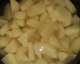 صورة لخطوة 1 من وصفة بطاطا بطريقة مختلفة و راقية تستحق التجربة 😋