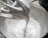 Foto del paso 5 de la receta: Torta clásica sin gluten (bizcochuelo, merengue y dulce de leche)