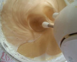 Foto del paso 6 de la receta: Bizcochuelo de yogur y frutos secos