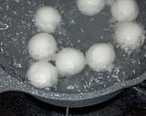 Foto langkah ke 3 dari resep Dango Mochi Merah Putih.