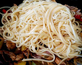 Foto del paso 4 de la receta: Tallarines con sobras de Pollo asado
