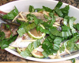 Foto del paso 2 de la receta: Jureles al horno con cebolla, albahaca y jengibre fresco