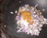 A picture of step 2 of Gobhi matar ki sabzi.