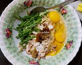 Foto langkah ke 2 dari resep Martabak Telur Mini.