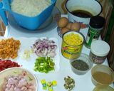 A picture of step 1 of Chinese fried rice.