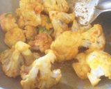 A picture of step 2 of Aloo Gobi Matar (Potato, Cauliflower, and Peas Curry).