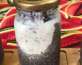 Foto del paso 2 de la receta: Pudding de chía con yogurt y frutas