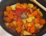 Foto del paso 8 de la receta: Albóndigas de pavo en salsa de calabaza, manzana y nueces