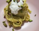 Foto del passaggio 10 della ricetta Tagliatelle con crema di burrata e pistacchi di Bronte