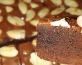 Foto langkah ke 8 dari resep Chocolate Brownies Shiny and fudgy.