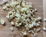 A picture of step 2 of Thai stir fried rice.