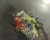 Foto langkah ke 4 dari resep Sambel goreng tempe pedes manis.