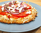 Foto del paso 4 de la receta: Pizza crujiente con base de avena 🍕