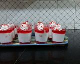 A picture of step 7 of Strawberry cheese cake.