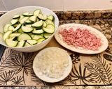 Foto del paso 2 de la receta Pastel con calabacín y salchichas “sin glúten”(Cake with zucchini and “gluten-free” sausages)
