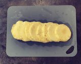 Foto del passaggio 4 della ricetta Sfogliatine con budino alla vaniglia ananas e amaretti