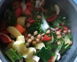 صورة لخطوة 1 من وصفة بويون (شوربة خضار)