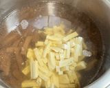 A picture of step 3 of Hot and Sour Soup.