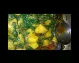 A picture of step 10 of Aloo palak.