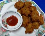 A picture of step 6 of Moong Dal Vada.