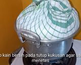 Foto langkah ke 6 dari resep Bolu Pandan Kukus.
