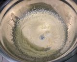Une image de l'étape 5 de Gâteau moelleux chocolat blanc et amandes.