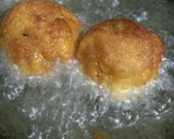 A picture of step 4 of Bread Roll - Andhra style.