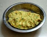 ચોખાનાં લોટની થાલીપીઠ (Rice Flour Thalipeeth Recipe In Gujarati) રેસીપી સ્ટેપ1ફોટો