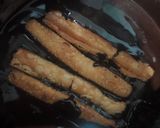 Foto langkah ke 3 dari resep Kulit pangsit roll coklat.