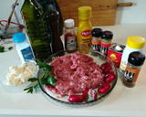 Foto del paso 1 de la receta: Carne picada con coliflor, queso y bechamel