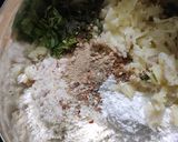 A picture of step 2 of Makhana tikki.