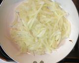 Foto del paso 2 de la receta: Tortilla de papa rallada